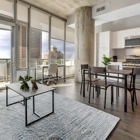 Towers 2103 I Luxury I Stunning Views! Apartment